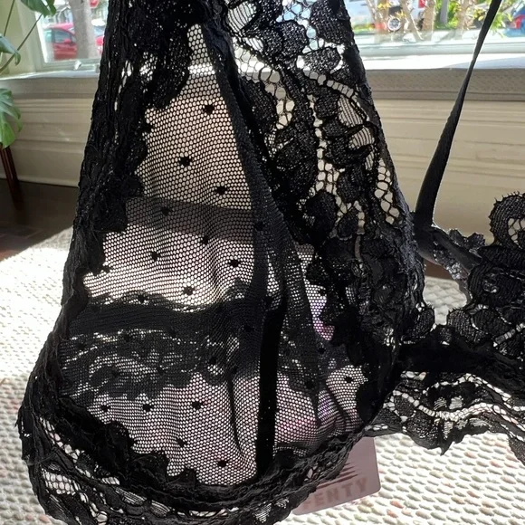 Savage X Fenty Floral Lace And Mesh Bralette Black Caviar size L NWT - Picture 5 of 14